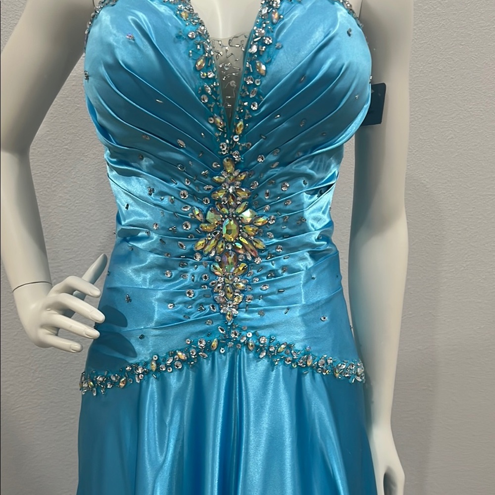 Tony Bowls Paris Size 10 Elegant Blue Embellished Women's Dress